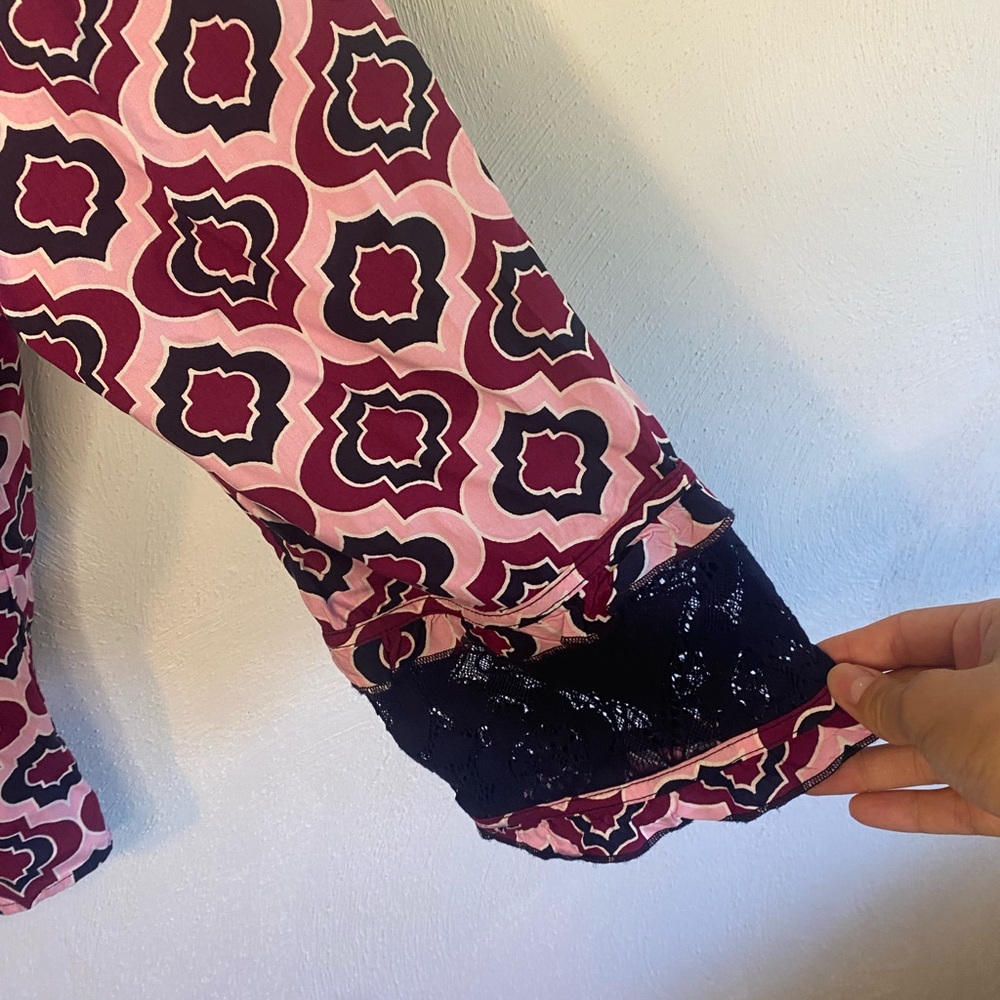 NWT Crown Ivy floral blouse - Picture 4 of 4